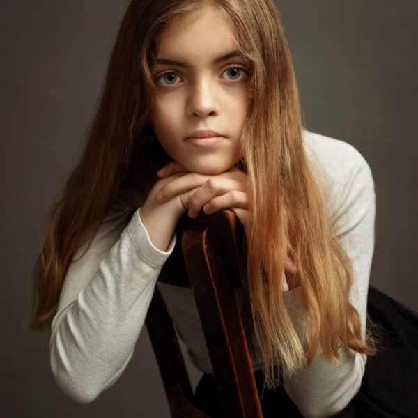 dziecięca sesja zdjęciowa - portret dziewczynki